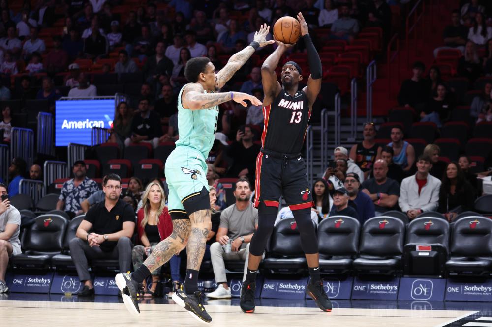 足球发展的 足球发展的