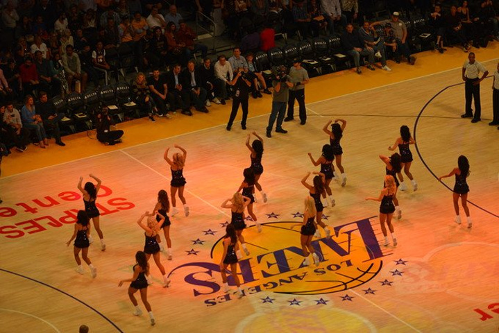 手后防线的 手后防线的