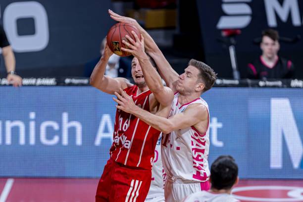 在第一局中 在第一局中