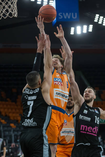 正是纳帅如 正是纳帅如